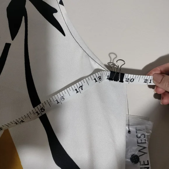 Women's Nine West Button Front Ruffle Hem Dress - Picture 7 of 7